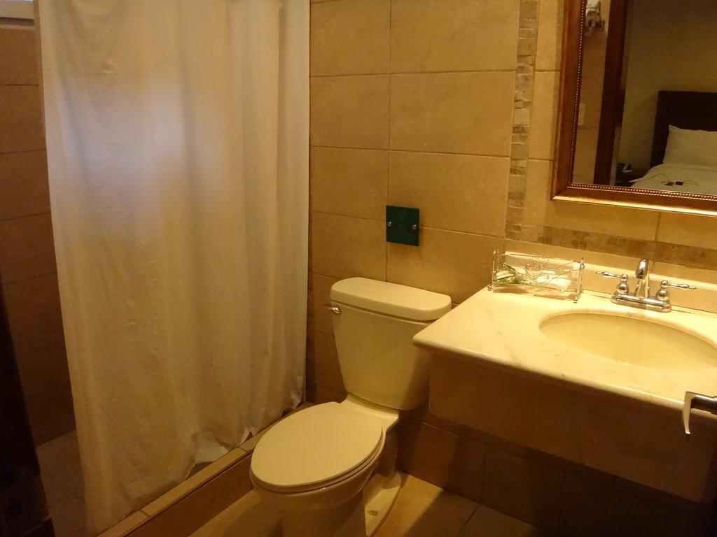 Hotel Boutique Primavera San Pedro Sula Szoba fotó
